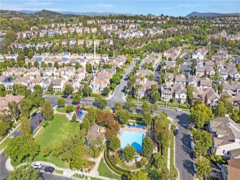 2 Hydrangea Street, Ladera Ranch, CA