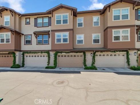 32  Clifford   Lane, Ladera Ranch, CA