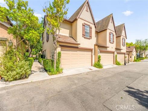 43  Three Vines   Court, Ladera Ranch, CA