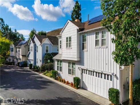21  Thorp  , Ladera Ranch, CA