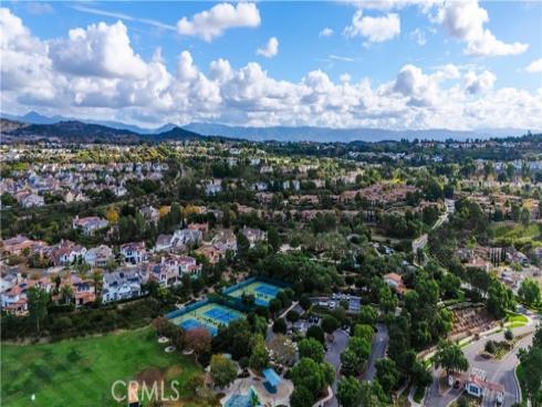 21  Thorp  , Ladera Ranch, CA