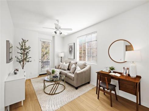 15 Sleepy Hollow , Ladera Ranch, CA