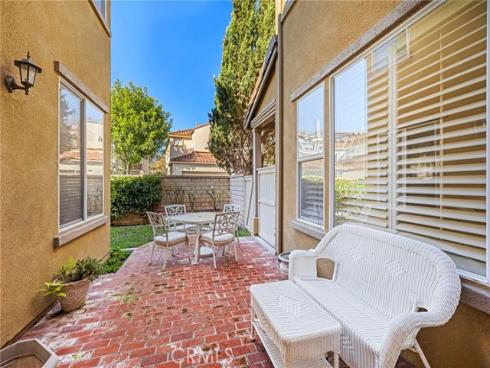 1 Trumpet Vine Street, Ladera Ranch, CA