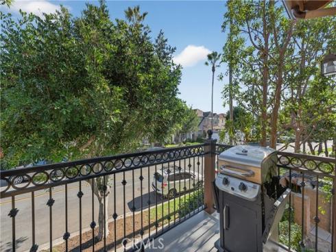 27 Dietes Court, Ladera Ranch, CA