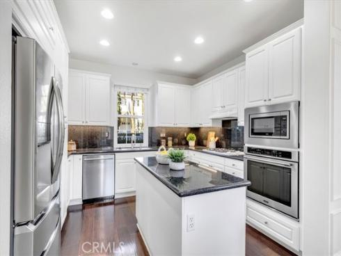 17 Sandy Pond , Ladera Ranch, CA