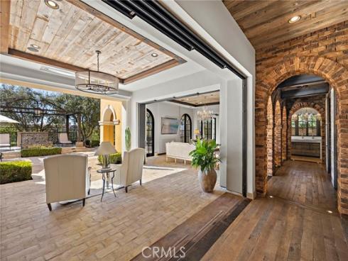 12  Thomas   Road, Ladera Ranch, CA