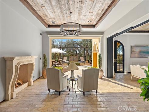 12  Thomas   Road, Ladera Ranch, CA