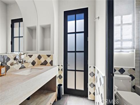 12  Thomas   Road, Ladera Ranch, CA