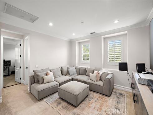 33  Christopher   Street, Ladera Ranch, CA