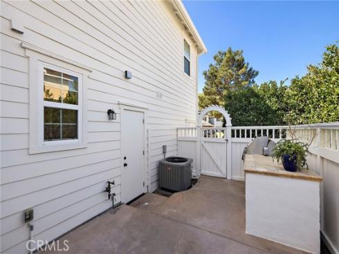 8  Earthen   Court, Ladera Ranch, CA