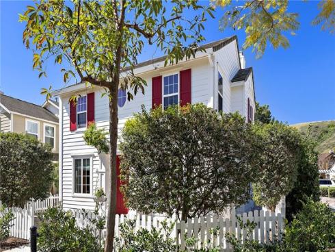 8  Earthen   Court, Ladera Ranch, CA