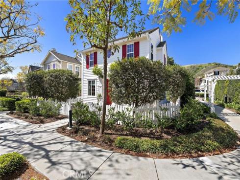 8  Earthen   Court, Ladera Ranch, CA