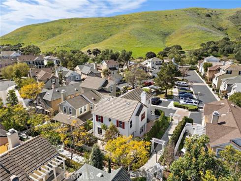 8  Earthen   Court, Ladera Ranch, CA