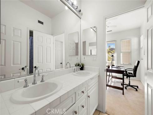 6  Pomegranate  , Ladera Ranch, CA