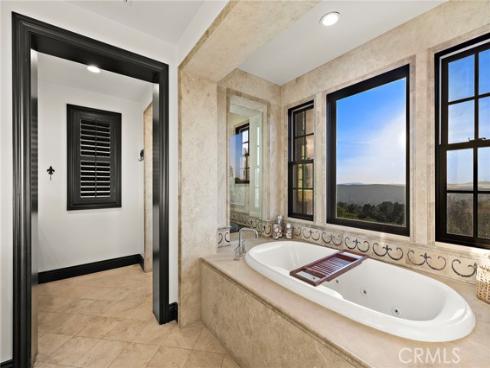 2  Galaxy Isle  , Ladera Ranch, CA