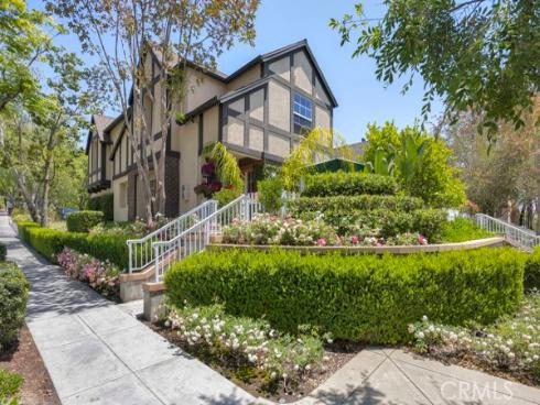 74 Three Vines Court