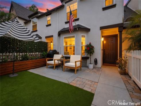 3 Three Vines Court