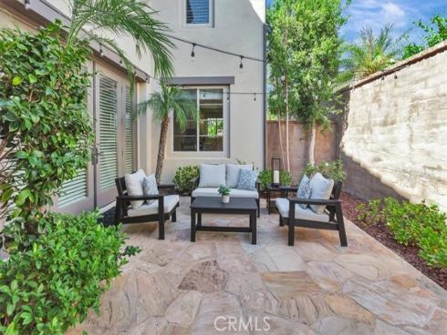 15 Julia Street, Ladera Ranch, CA