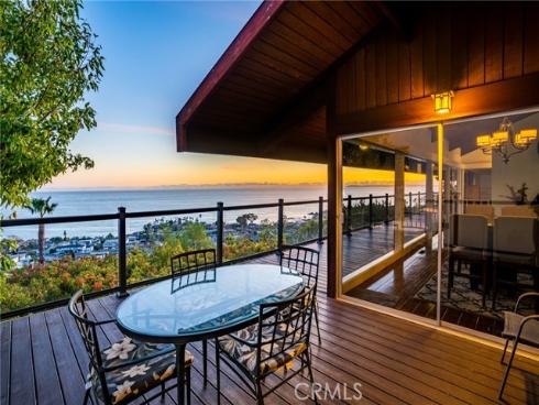 481 Dartmoor Street, Laguna Beach, CA