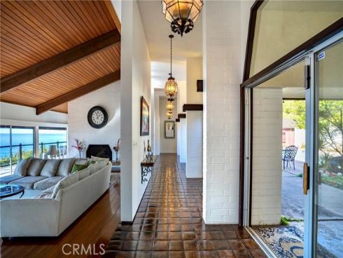 481 Dartmoor Street, Laguna Beach, CA