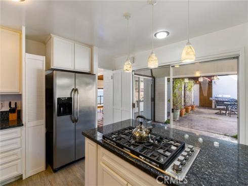 481 Dartmoor Street, Laguna Beach, CA