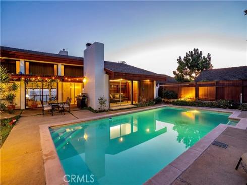 481 Dartmoor Street, Laguna Beach, CA