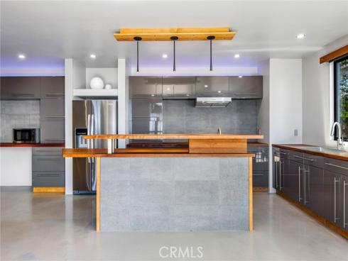 22315  3rd   Avenue, Laguna Beach, CA