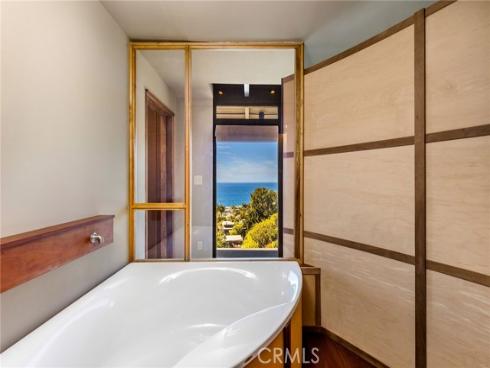 22315  3rd   Avenue, Laguna Beach, CA