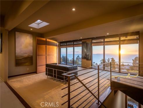 22315  3rd   Avenue, Laguna Beach, CA