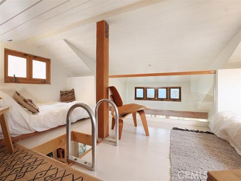 667 Glenneyre Street, Laguna Beach, CA