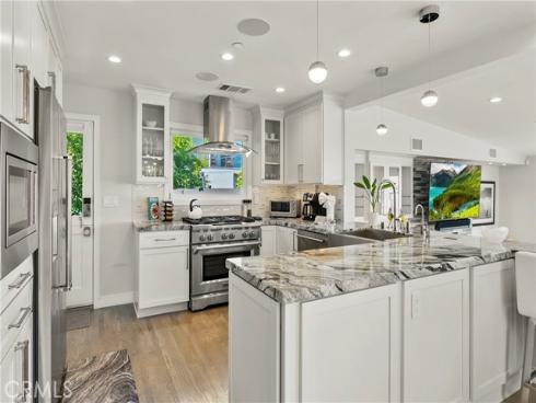 166 Fairview Street, Laguna Beach, CA