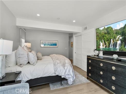 166 Fairview Street, Laguna Beach, CA