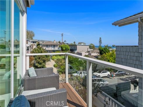 166 Fairview Street, Laguna Beach, CA