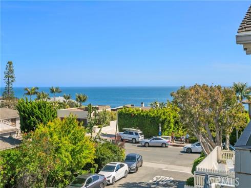 166 Fairview Street, Laguna Beach, CA