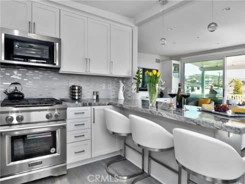 166 Fairview Street, Laguna Beach, CA