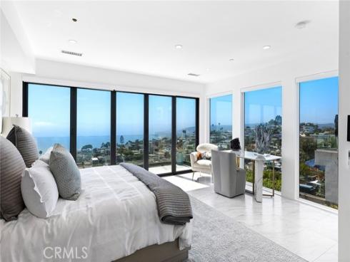 895 Quivera Street, Laguna Beach, CA