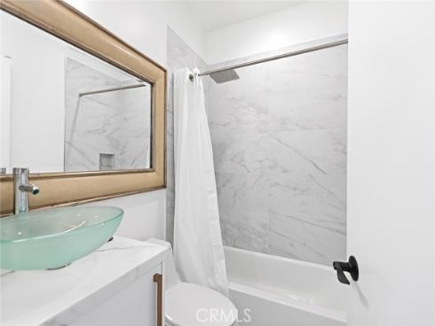 895 Quivera Street, Laguna Beach, CA