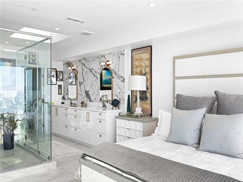 895 Quivera Street, Laguna Beach, CA