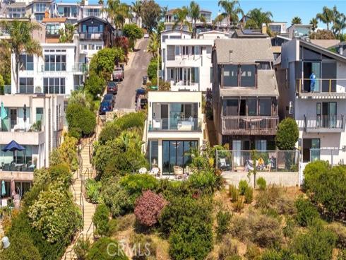 895 Quivera Street, Laguna Beach, CA