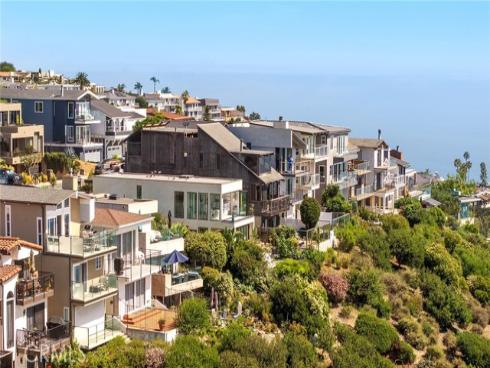 895 Quivera Street, Laguna Beach, CA