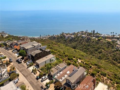 895 Quivera Street, Laguna Beach, CA