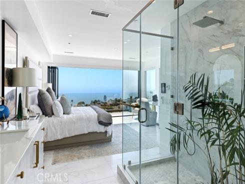 895 Quivera Street, Laguna Beach, CA