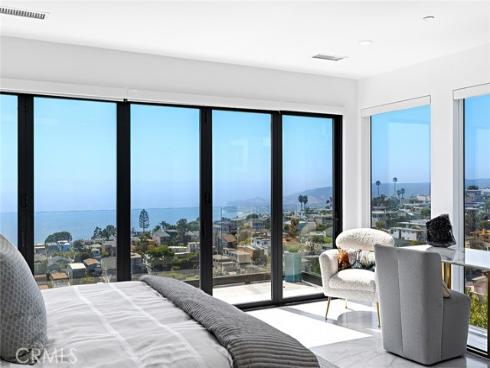 895 Quivera Street, Laguna Beach, CA