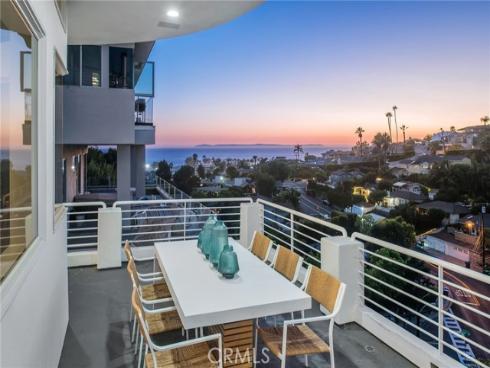 547 Temple Hills Drive, Laguna Beach, CA