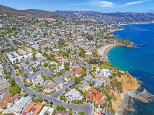1565 N Coast  5 , Laguna Beach, CA