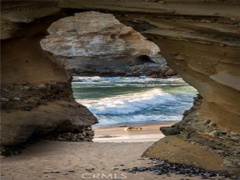 6 Barranca Way, Laguna Beach, CA