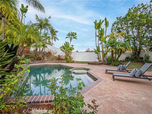 25 La Costa Court, Laguna Beach, CA