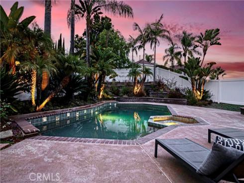 25 La Costa Court, Laguna Beach, CA