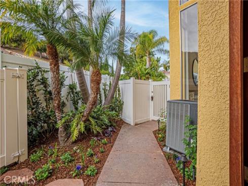 25 La Costa Court, Laguna Beach, CA