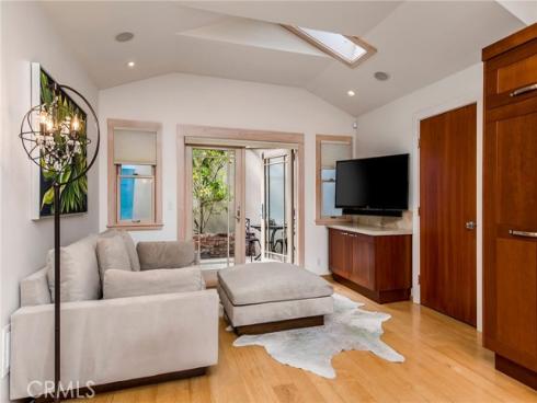 426 Nyes Place, Laguna Beach, CA